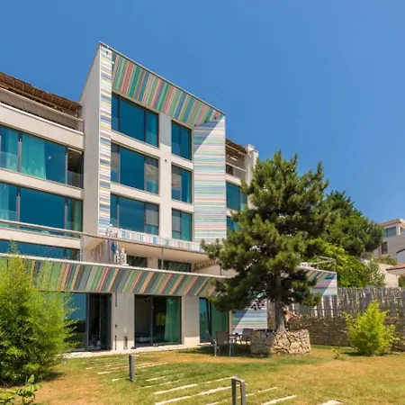 Design Lux Apartment Beauty In Bamboo Garden,No Shoes Allowed Inside * Varna