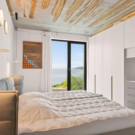Design Lux Apartment Beauty In Bamboo Garden,No Shoes Allowed Inside Apartment *