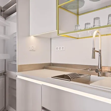 Design Lux Apartment Beauty In Bamboo Garden,No Shoes Allowed Inside *