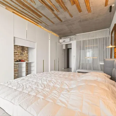 Design Lux Apartment Beauty In Bamboo Garden,No Shoes Allowed Inside *